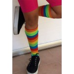 גרביים עם פסים צבעוניות